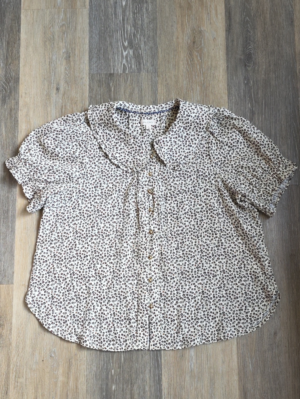 Anthropologie PILCRO Floral Button-Front Blouse with Peter Pan Collar